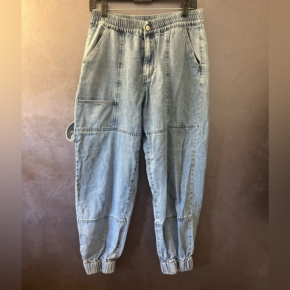 Forever 21 Denim Blue Ankle Jeans